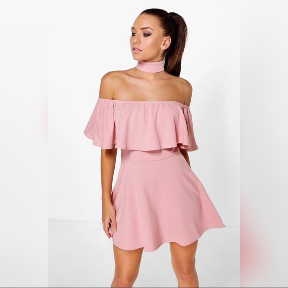 boohoo ⋆ flounce dress w/ choker - Picture 2 of 6